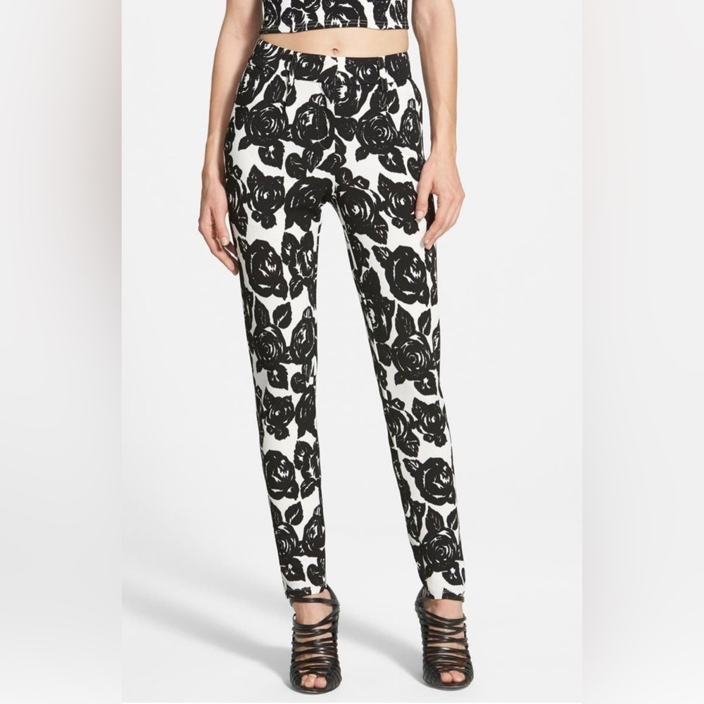 NWT Lucca Couture Floral Print Cigarette Trousers
